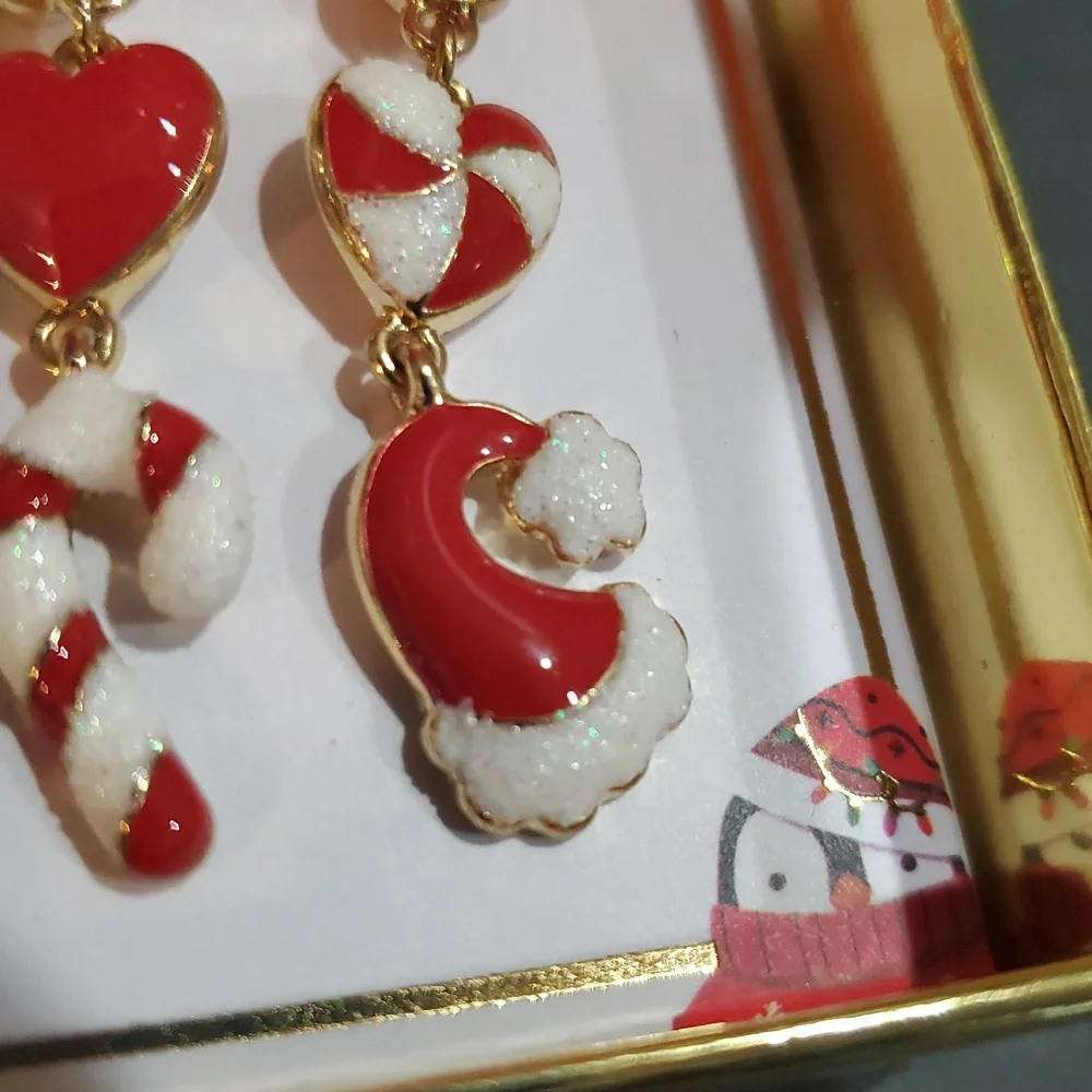 Red white Christmas holiday festive ruby cz topped‎ mismatched dangle earrings